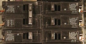 Vancouver WA Electrician Installs Circuit Breakers and Electrical Panels